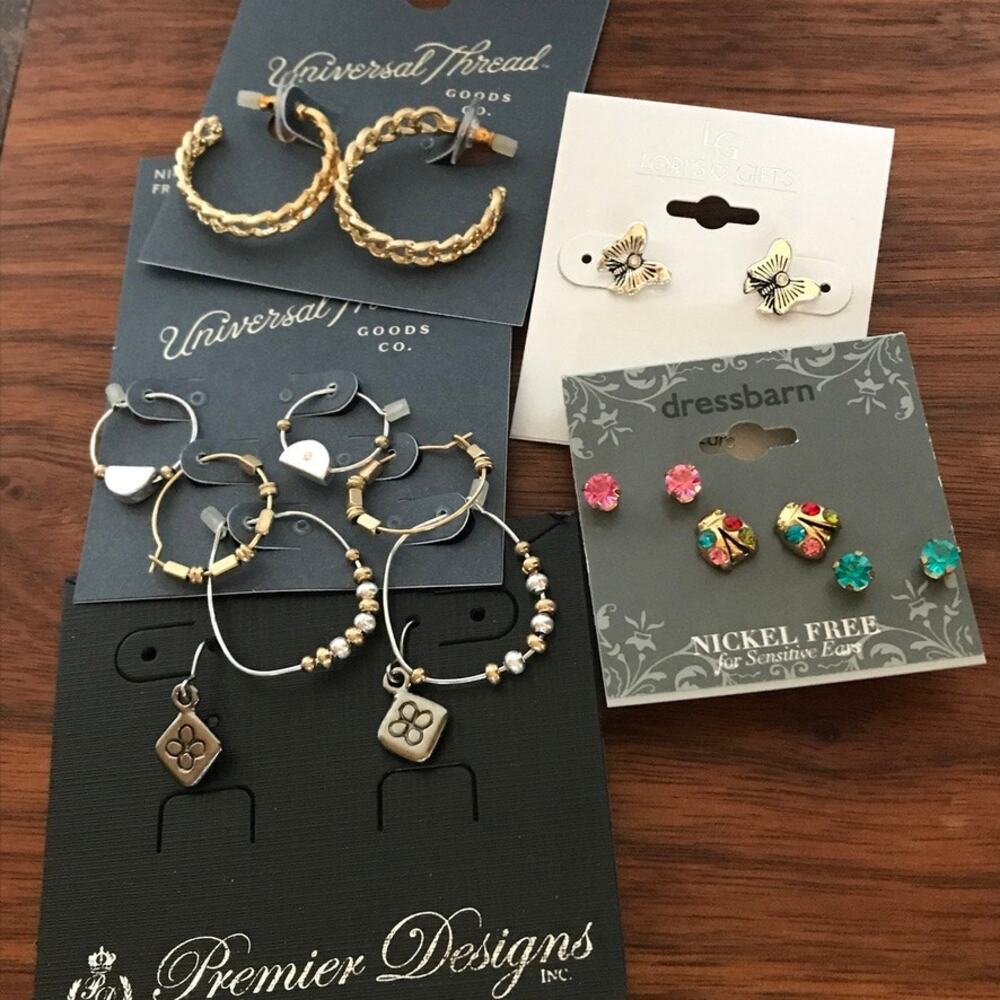 NWT - bundle of 9 pairs earrings new on card Premier Design Universal Thread etc